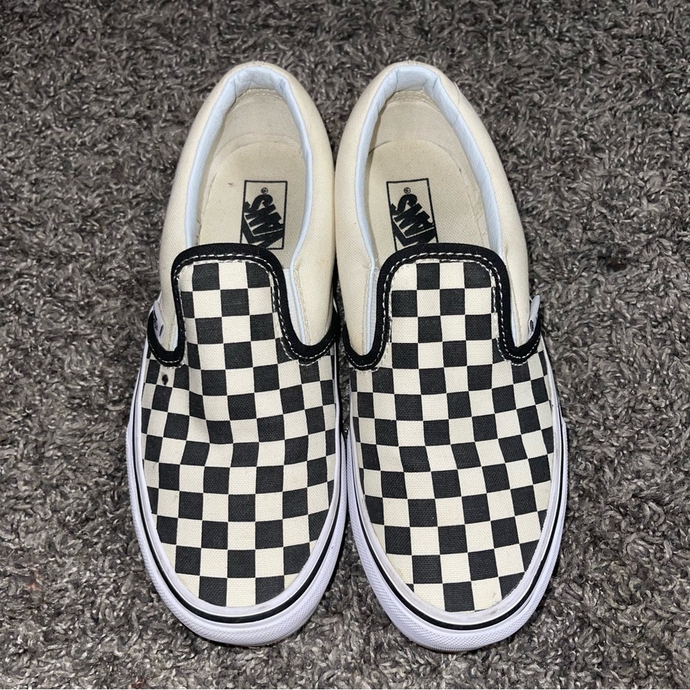 Vans Classic Slip-On Checkerboard Shoe Sz 3.0Y - Picture 2 of 8